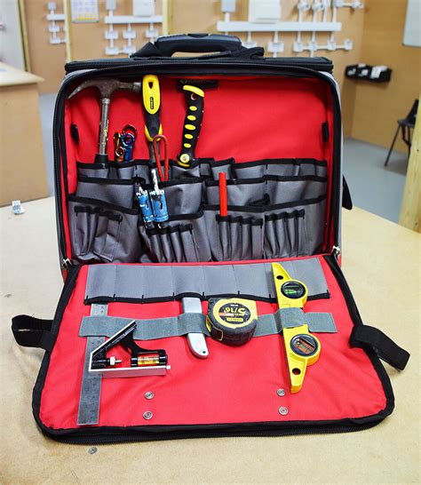 technicians tool case with wheels